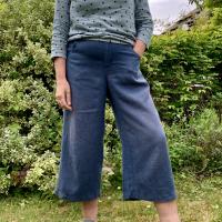 Clothes making, dressmaking, sewing in stroud, sewing in Gloucestershire, clothes up-cycling, sewing classes for beginners, intermediate sewing, trouser making.